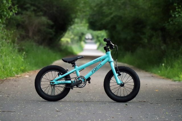 Anyone 4種類 + Fontaine Cycling Japan use £108,000 track bike with